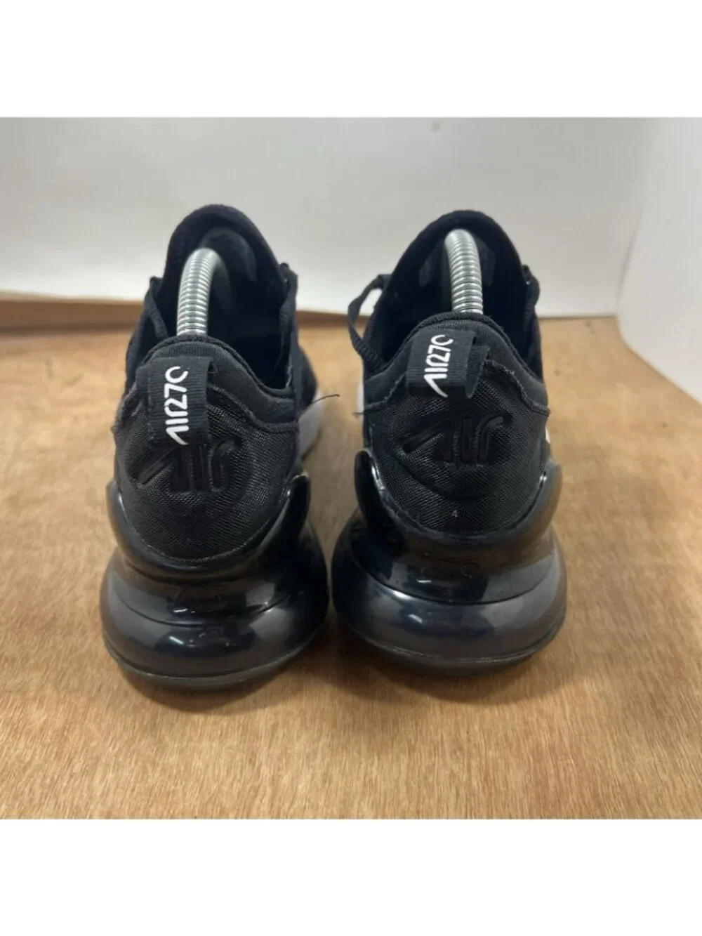 Nike Air Max 270 Men Size 6.5 Sneakers Black/White Mesh Lace Up AH8050-002